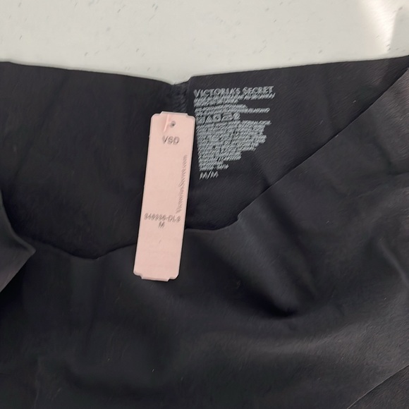 Victoria Secret No Show Black Cheeky Panties - Picture 2 of 4